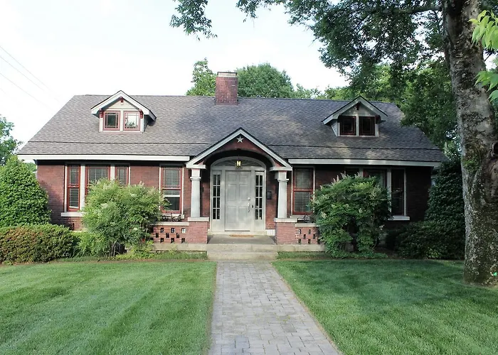 Belmont Blvd Bed And Breakfast