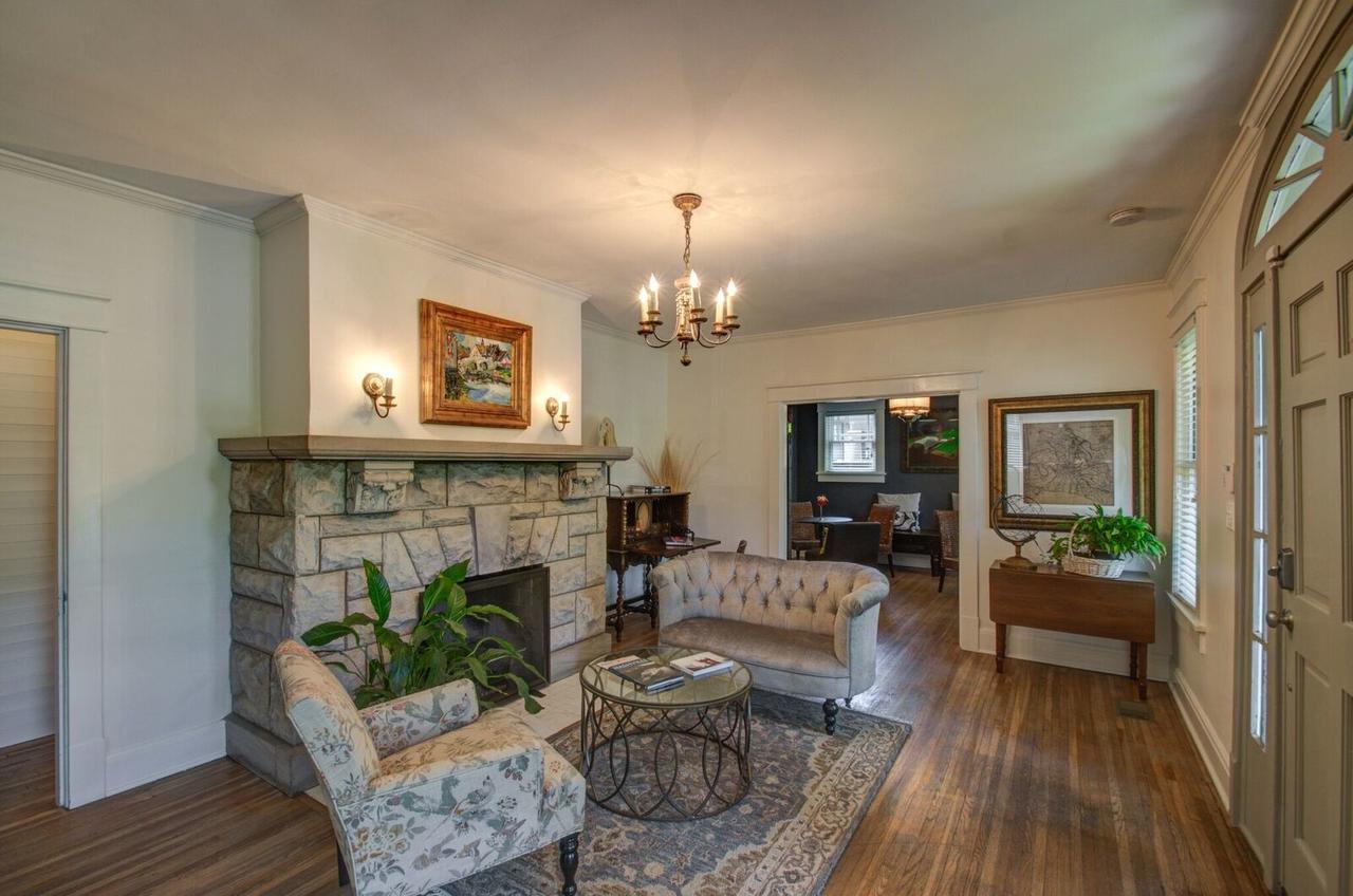 Belmont Blvd Bed & Breakfast Nashville