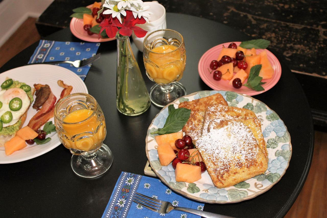 Bed & Breakfast Belmont Blvd 3*